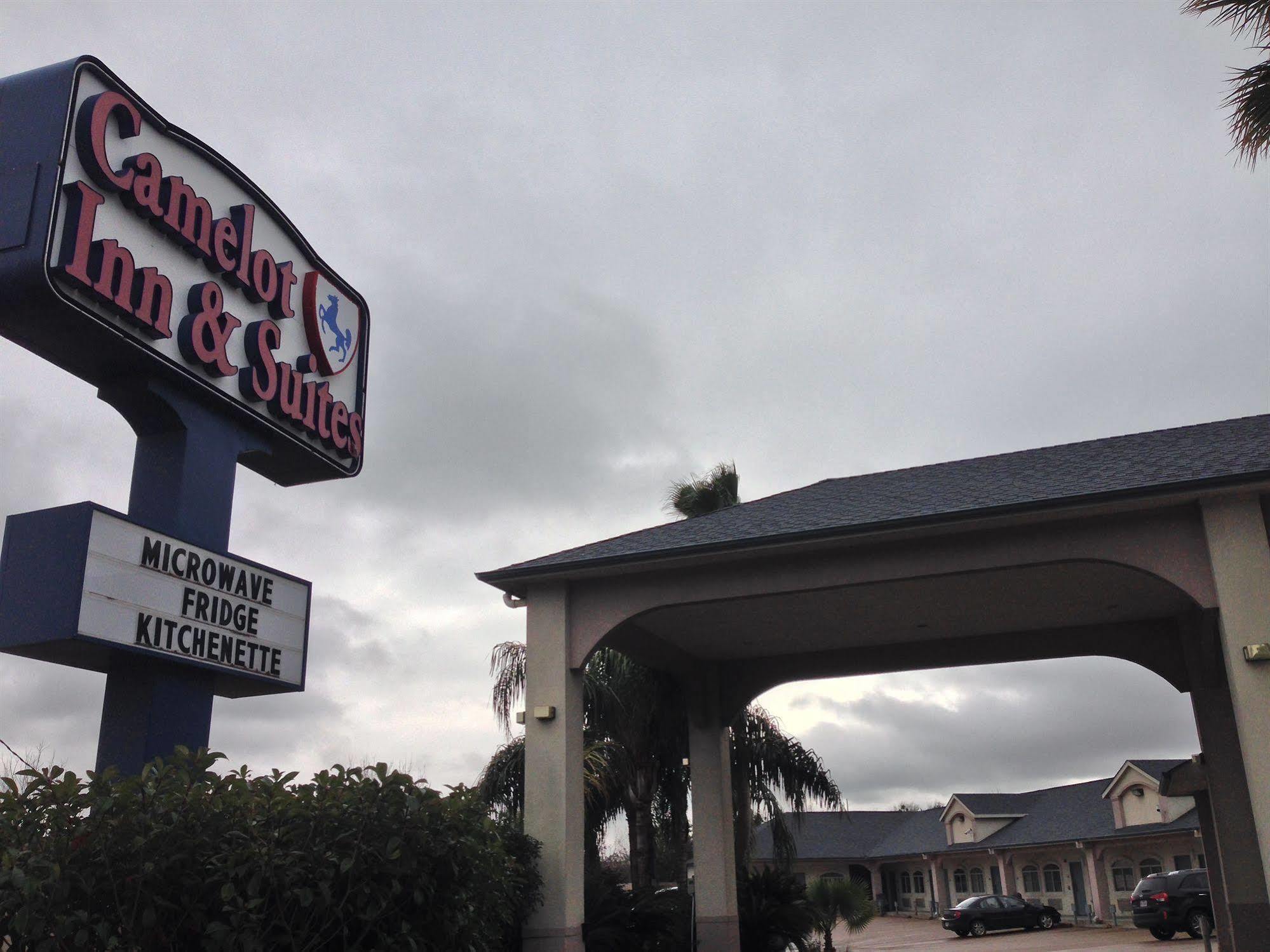 Camelot Inn & Suites Highway 290/Northwest Freeway Jersey Village Exterior photo